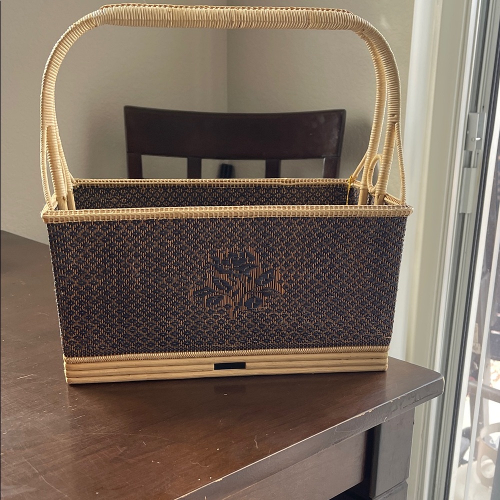 Woven Basket Handbag with Handle